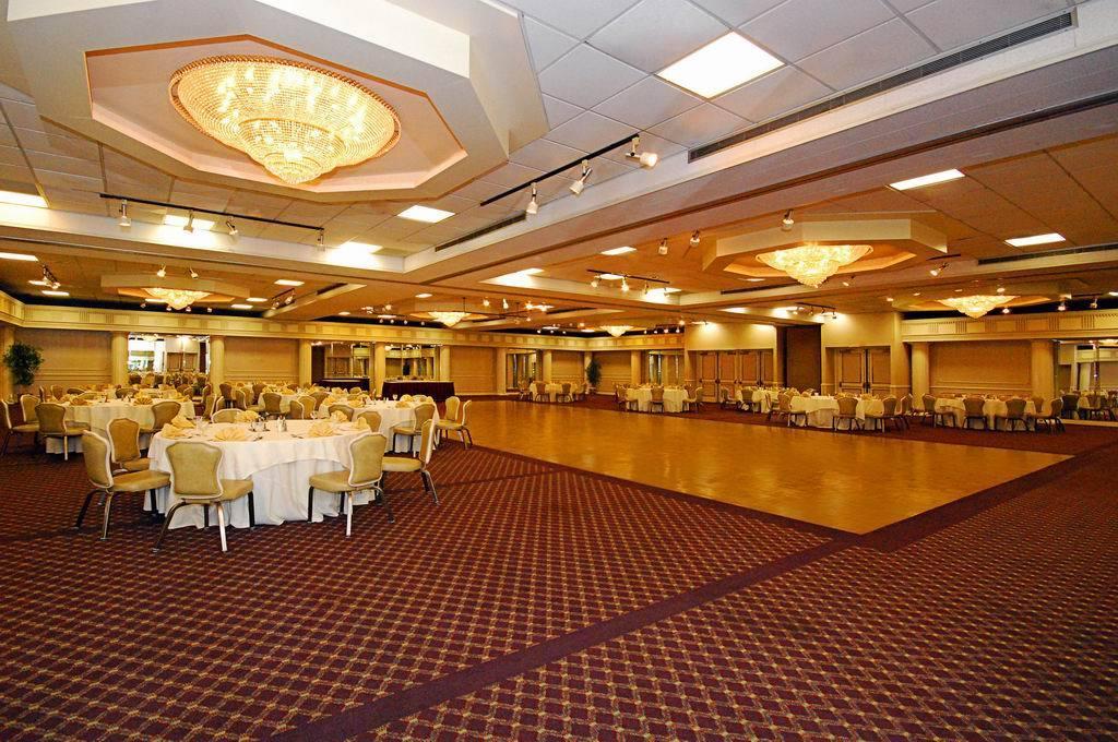 Quality Inn & Conference Center Maple Shade Restauracja zdjęcie